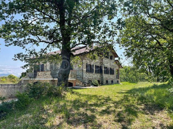 casa indipendente in vendita a Gubbio in zona San Martino in Colle