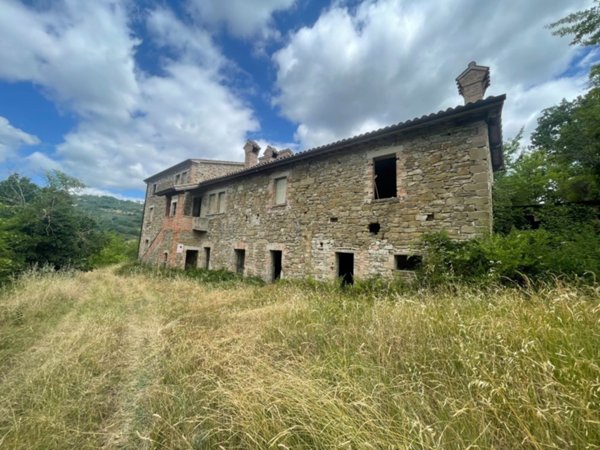 casa indipendente in vendita a Gubbio in zona Colpalombo