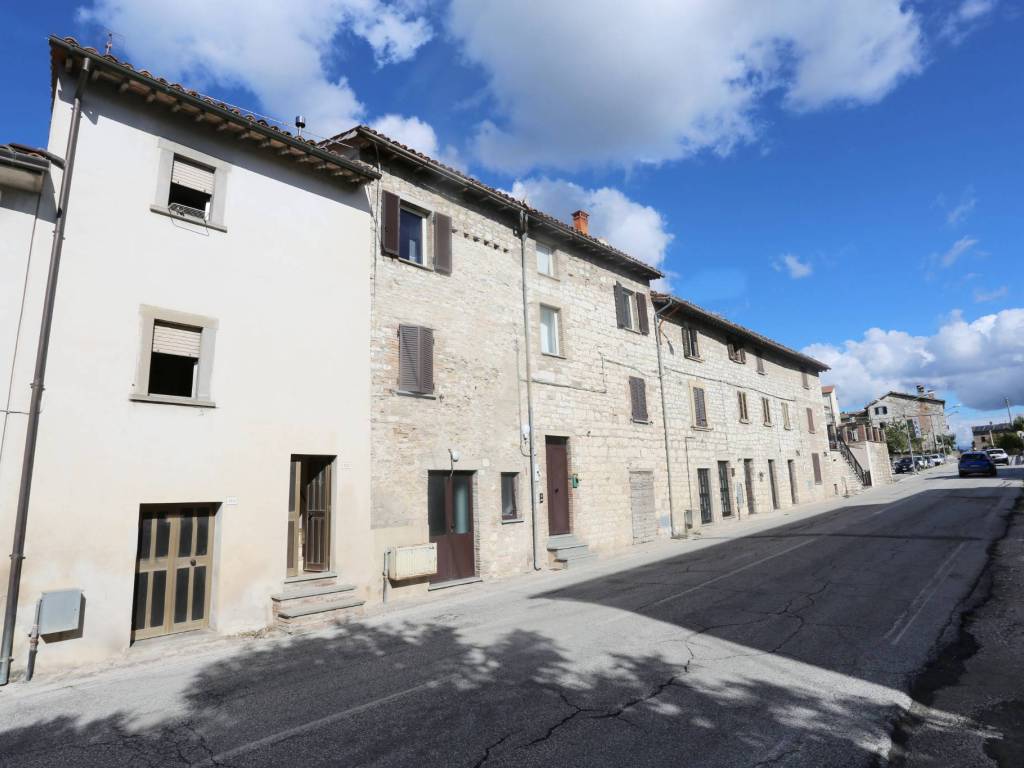casa indipendente in vendita a Gubbio