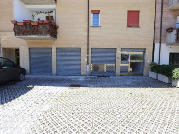 negozio in vendita a Gubbio