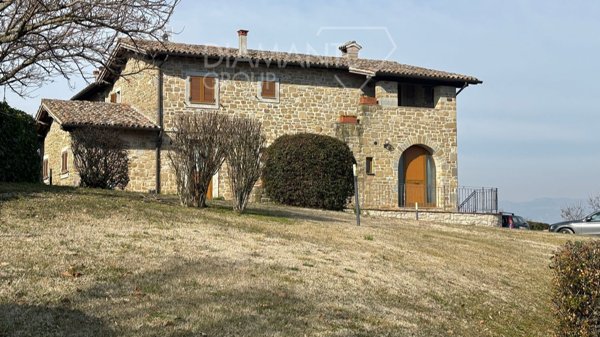 appartamento in vendita a Gubbio in zona Colonnata