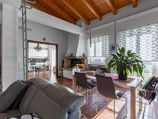 casa indipendente in vendita a Gubbio in zona Padule