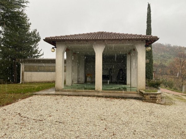 casa indipendente in vendita a Gubbio