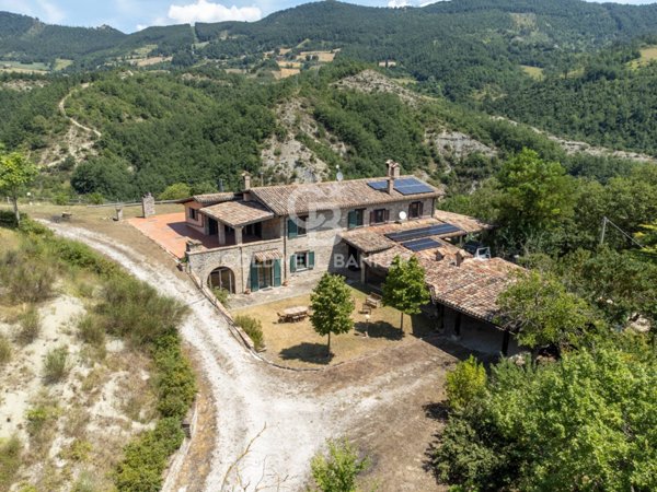casa indipendente in vendita a Gubbio