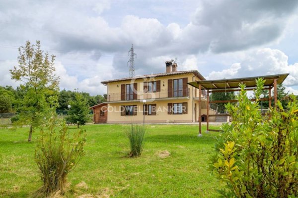 casa indipendente in vendita a Gubbio