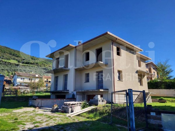 appartamento in vendita a Gubbio in zona Semonte