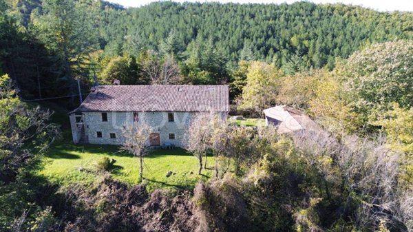 casa indipendente in vendita a Gubbio