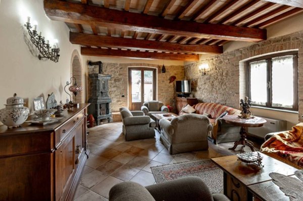 casa indipendente in vendita a Gubbio