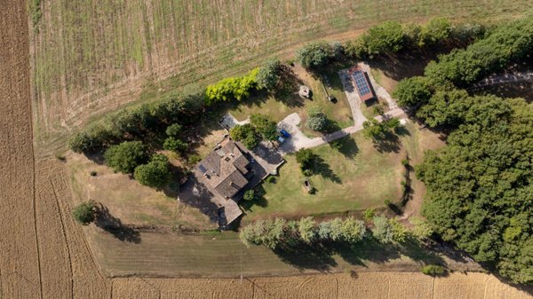 casa indipendente in vendita a Gubbio