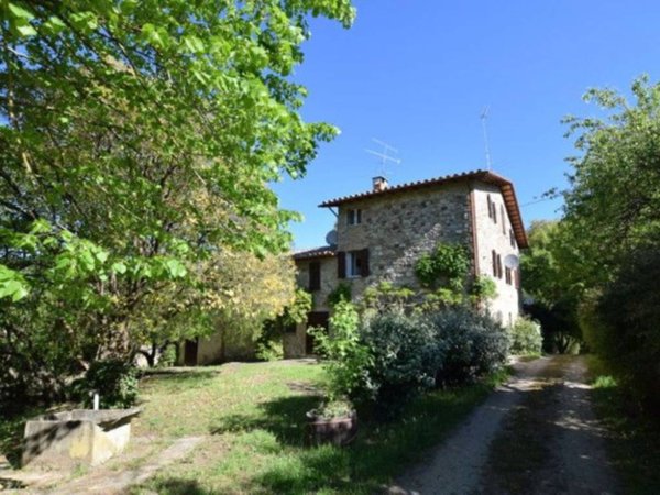 casa indipendente in vendita a Gubbio