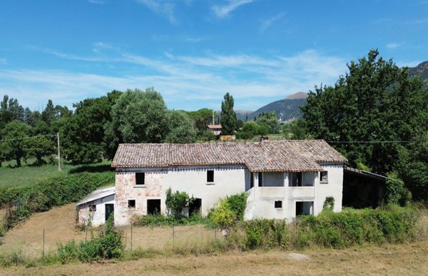 casale in vendita a Gubbio