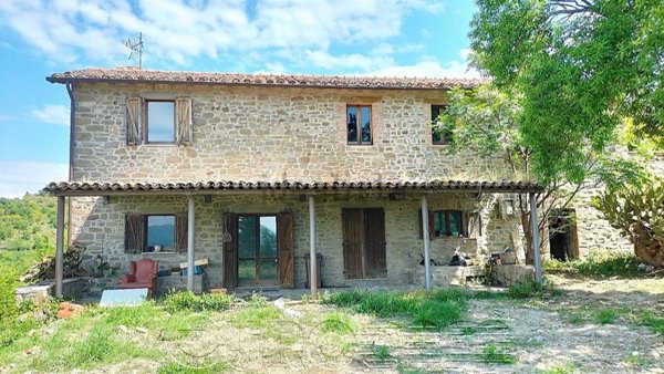 casale in vendita a Gubbio