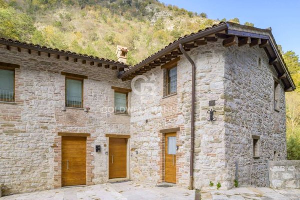 casa indipendente in vendita a Gubbio