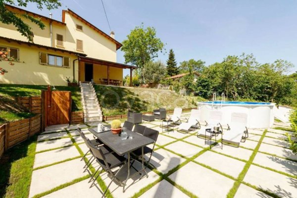casa indipendente in vendita a Gubbio
