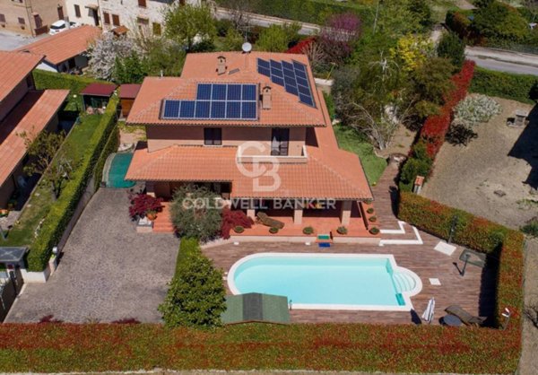 casa indipendente in vendita a Gubbio