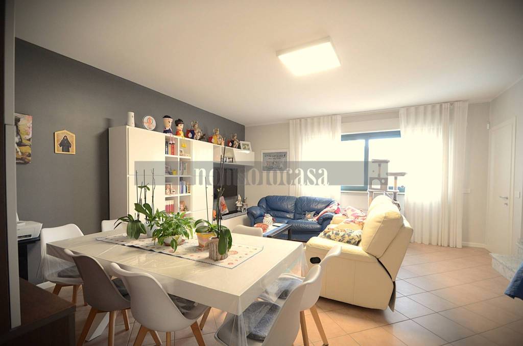 casa indipendente in vendita a Gubbio in zona Padule