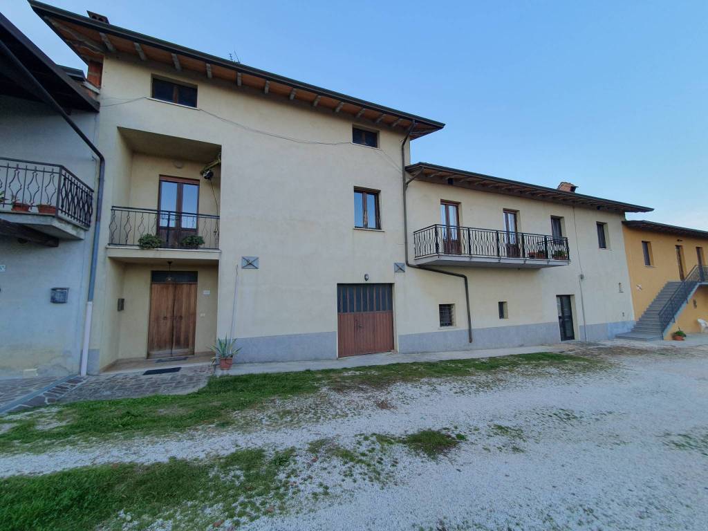 appartamento in vendita a Gubbio in zona Mocaiana