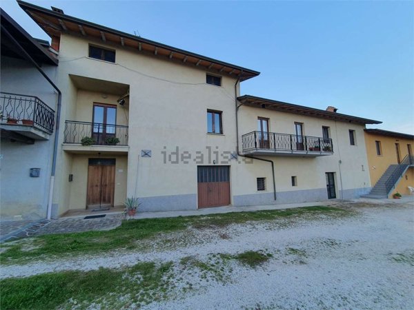 appartamento in vendita a Gubbio in zona Mocaiana