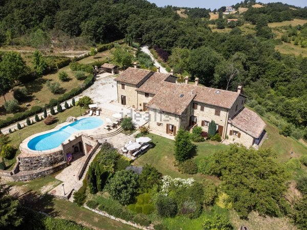 casa indipendente in vendita a Gubbio