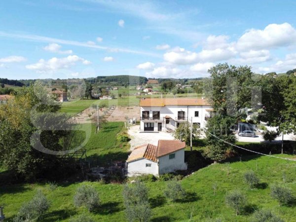 casa indipendente in vendita a Gubbio