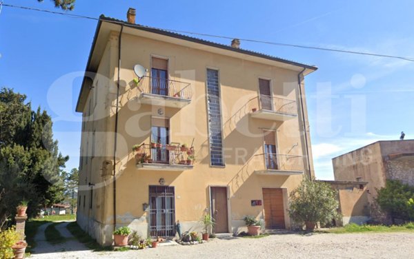 appartamento in vendita a Gubbio in zona Scritto