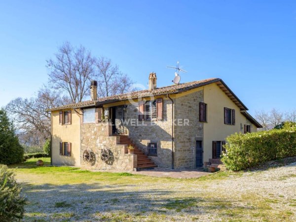 casa indipendente in vendita a Gubbio in zona Belvedere