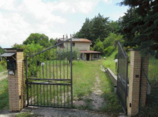 appartamento in vendita a Gubbio in zona Monteluiano