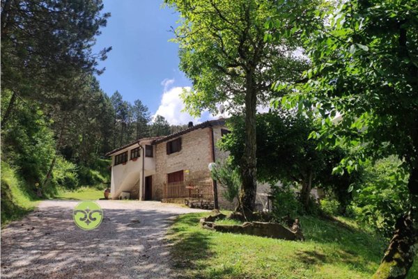 casa indipendente in vendita a Gubbio
