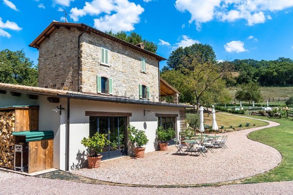 casa indipendente in vendita a Gubbio