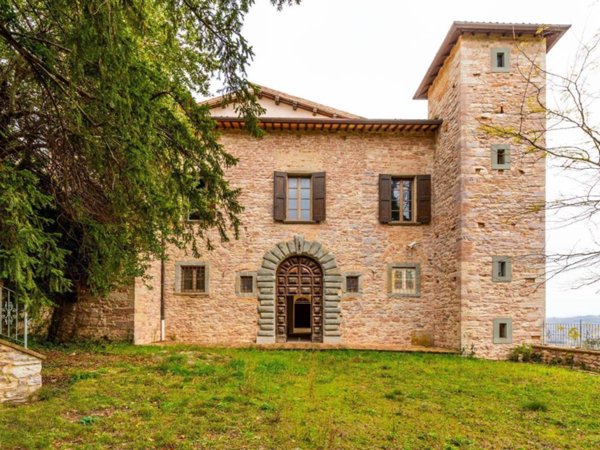 intera palazzina in vendita a Gubbio
