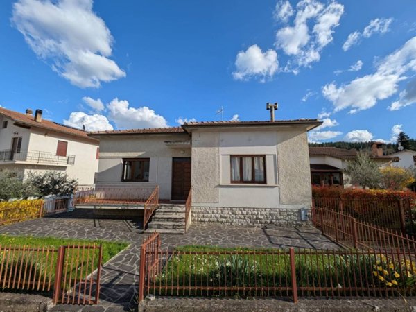 appartamento in vendita a Gubbio in zona Colpalombo