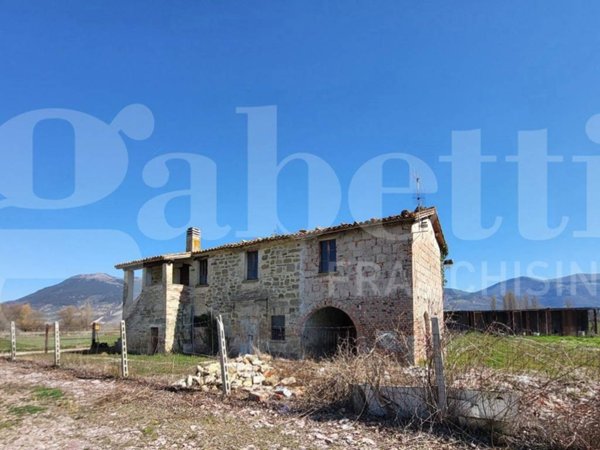 casa indipendente in vendita a Gubbio