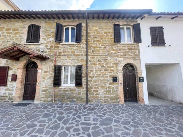casa indipendente in vendita a Gubbio