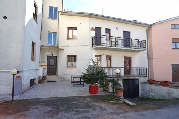 appartamento in vendita a Gubbio in zona Branca