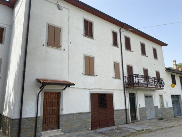 casa indipendente in vendita a Gubbio
