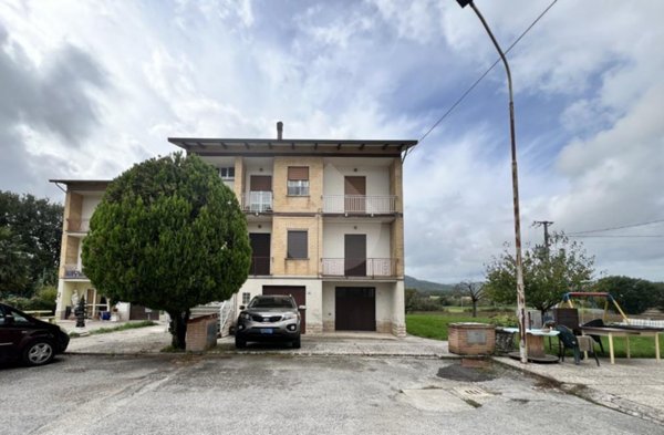 appartamento in vendita a Gubbio in zona Branca