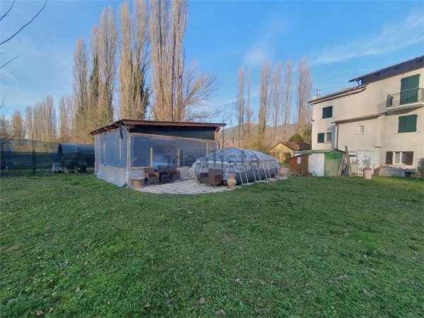 appartamento in vendita a Gubbio in zona Mocaiana