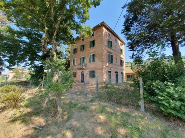 casa indipendente in vendita a Gubbio