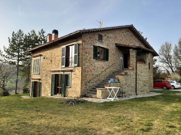 casa indipendente in vendita a Gubbio