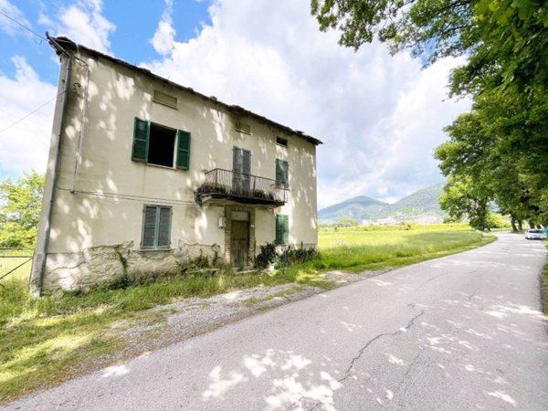 casa indipendente in vendita a Gubbio