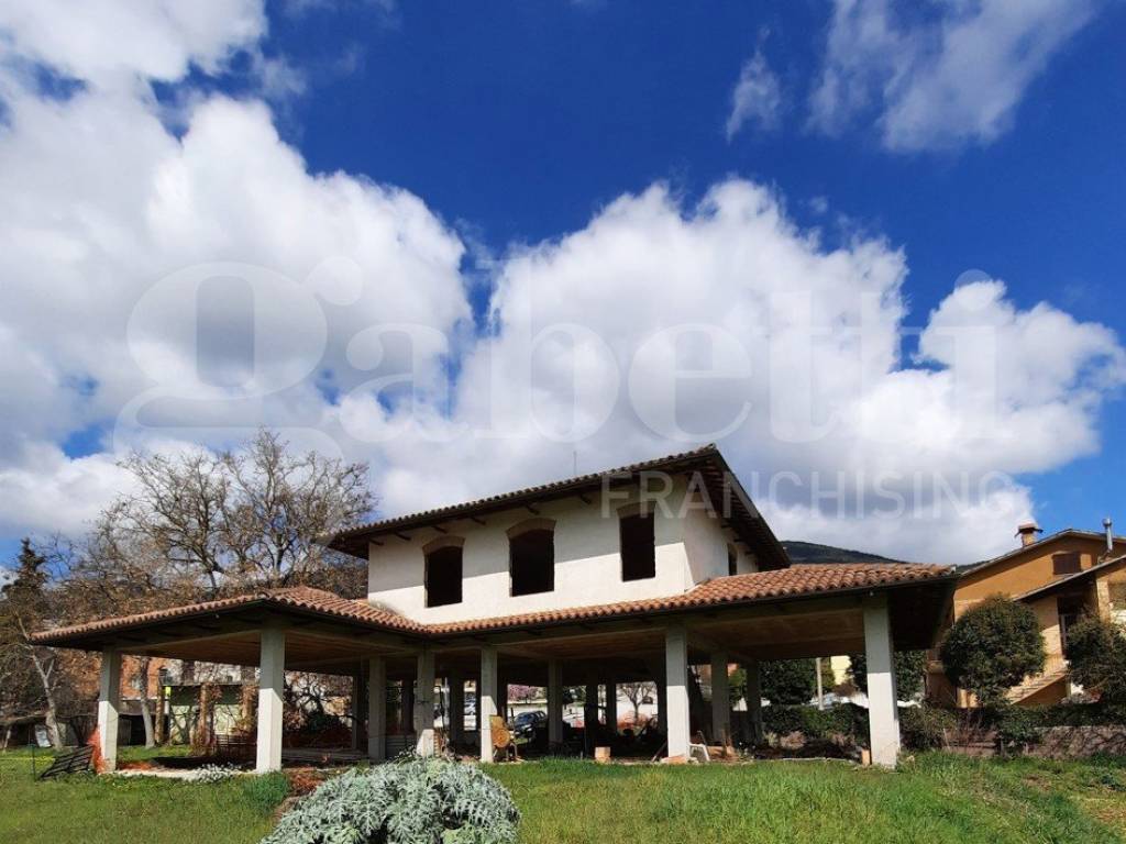 casa indipendente in vendita a Gubbio