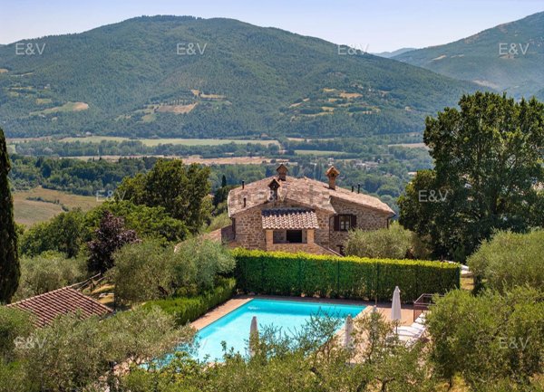 casa indipendente in vendita a Gubbio