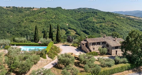 casa indipendente in vendita a Gubbio