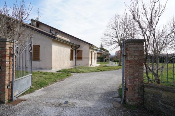 quadrivano in vendita a Gubbio in zona Padule