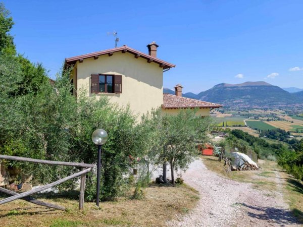 pentavano in vendita a Gubbio