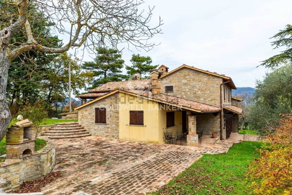 casa indipendente in vendita a Gubbio