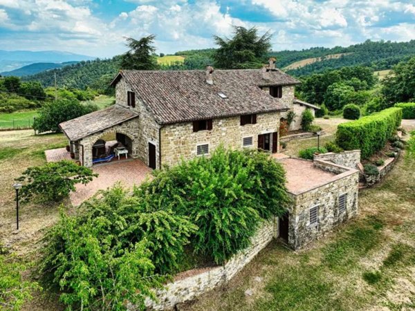 casa indipendente in vendita a Gubbio