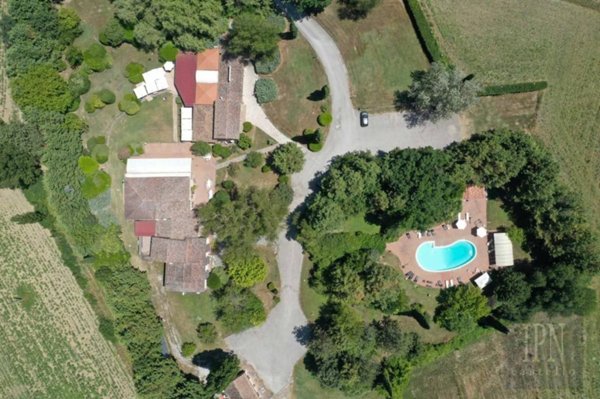 casa indipendente in vendita a Gubbio