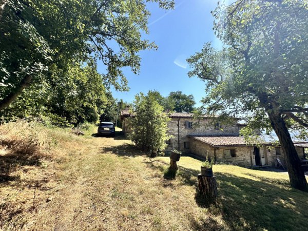 casa indipendente in vendita a Gubbio