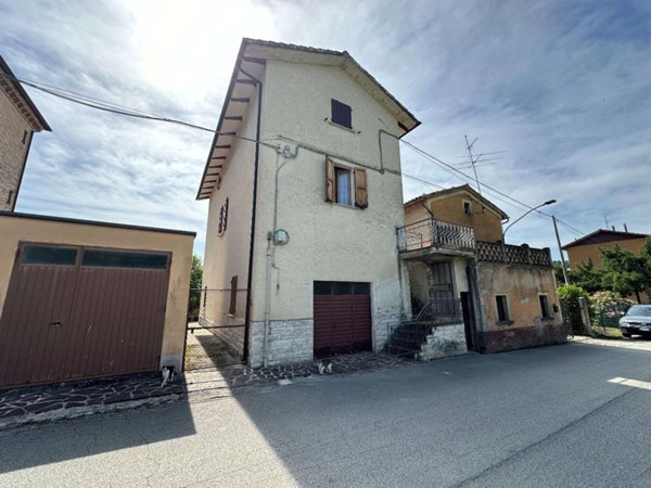 casa indipendente in vendita a Gubbio